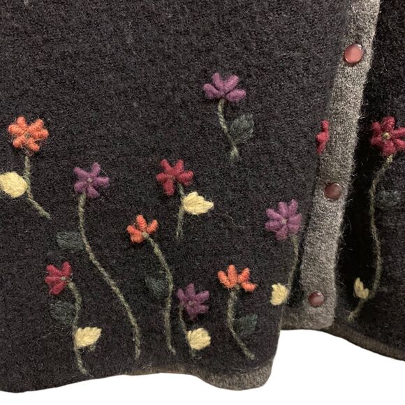 Vintage Sag Harbor Womens Floral Embroidered Wool Mohair Blend Black Vest MP - Picture 4 of 6